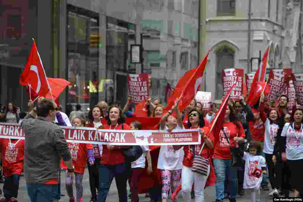 New York'ta Türk Günü Yürüyüşü (21 Mayıs 2016, Cumartesi)