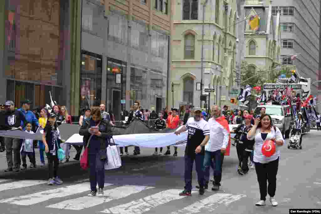 New York'ta Türk Günü Yürüyüşü (21 Mayıs 2016, Cumartesi)