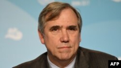 Thượng Nghị sĩ Hoa Kỳ Jeff Merkley.