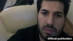 Rıza Sarraf'ın uçağında çektiği selfie fotoğraf da, kendisini tutuklayan Amerikalı yetkililerce delil olarak kullanılıyor.